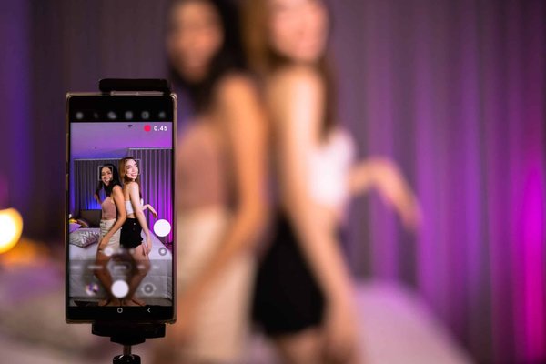 How Should UK Independent Fashion Designers Leverage TikTok for Brand Visibility?
